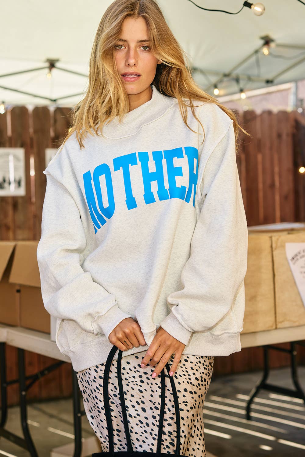 IT2594-MOTHER | 'MOTHER & COOL MOM' Reversible Sweatshirt